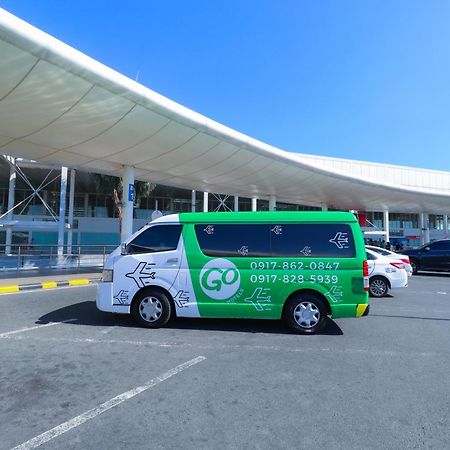Go Hotels Manila Airport Road Paranaque City Buitenkant foto