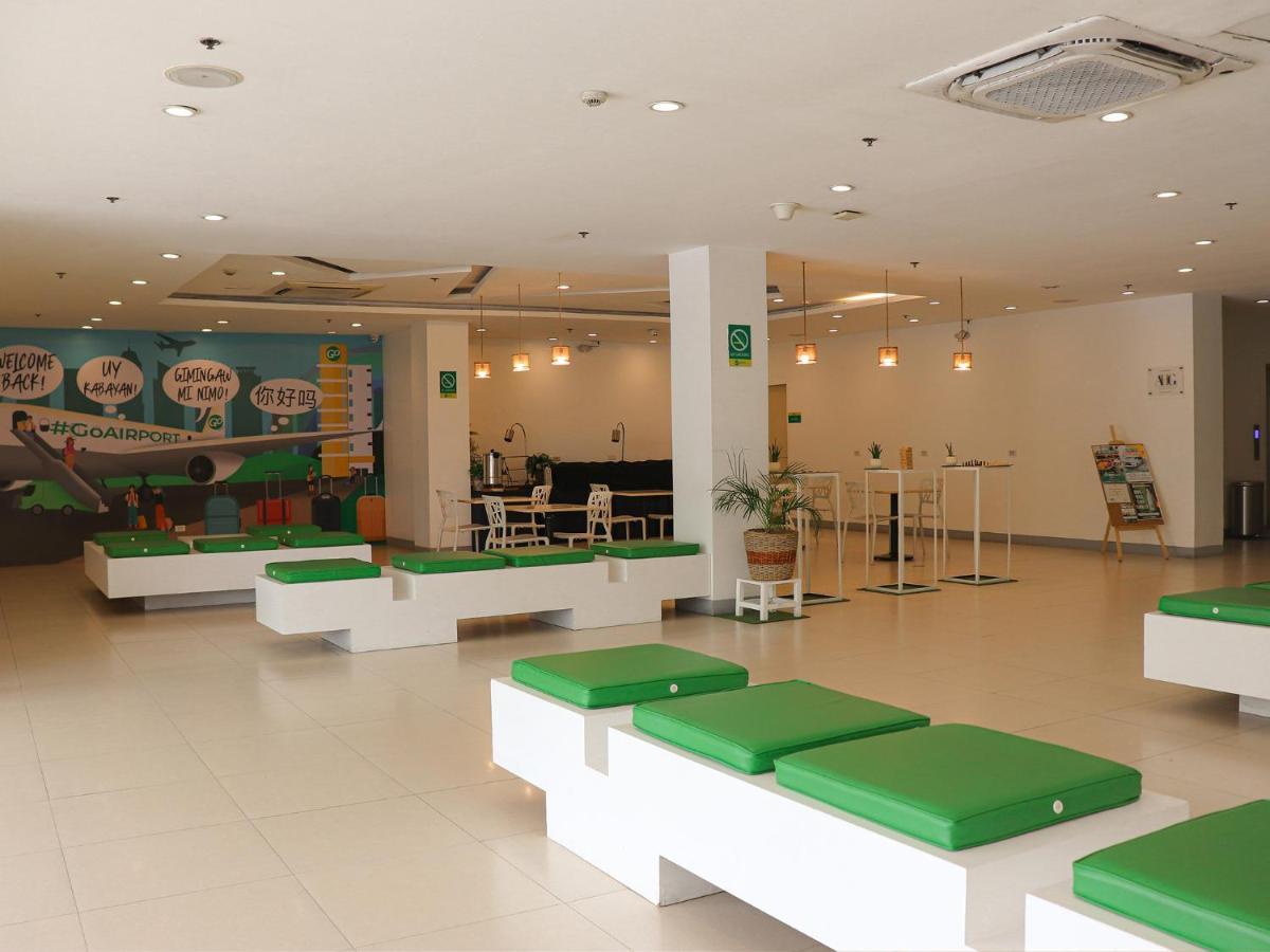 Go Hotels Manila Airport Road Paranaque City Buitenkant foto
