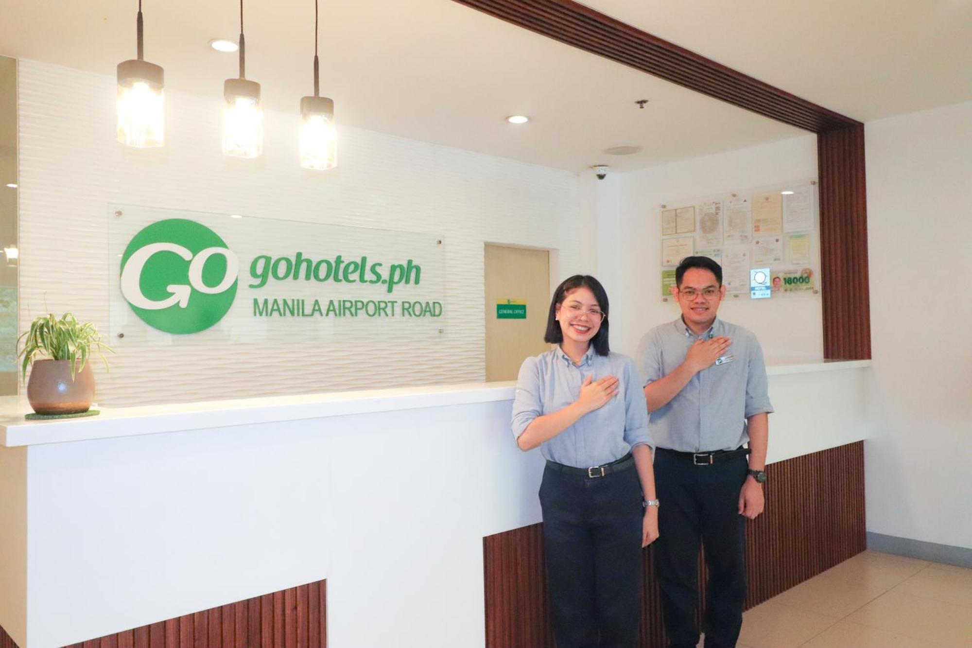 Go Hotels Manila Airport Road Paranaque City Buitenkant foto