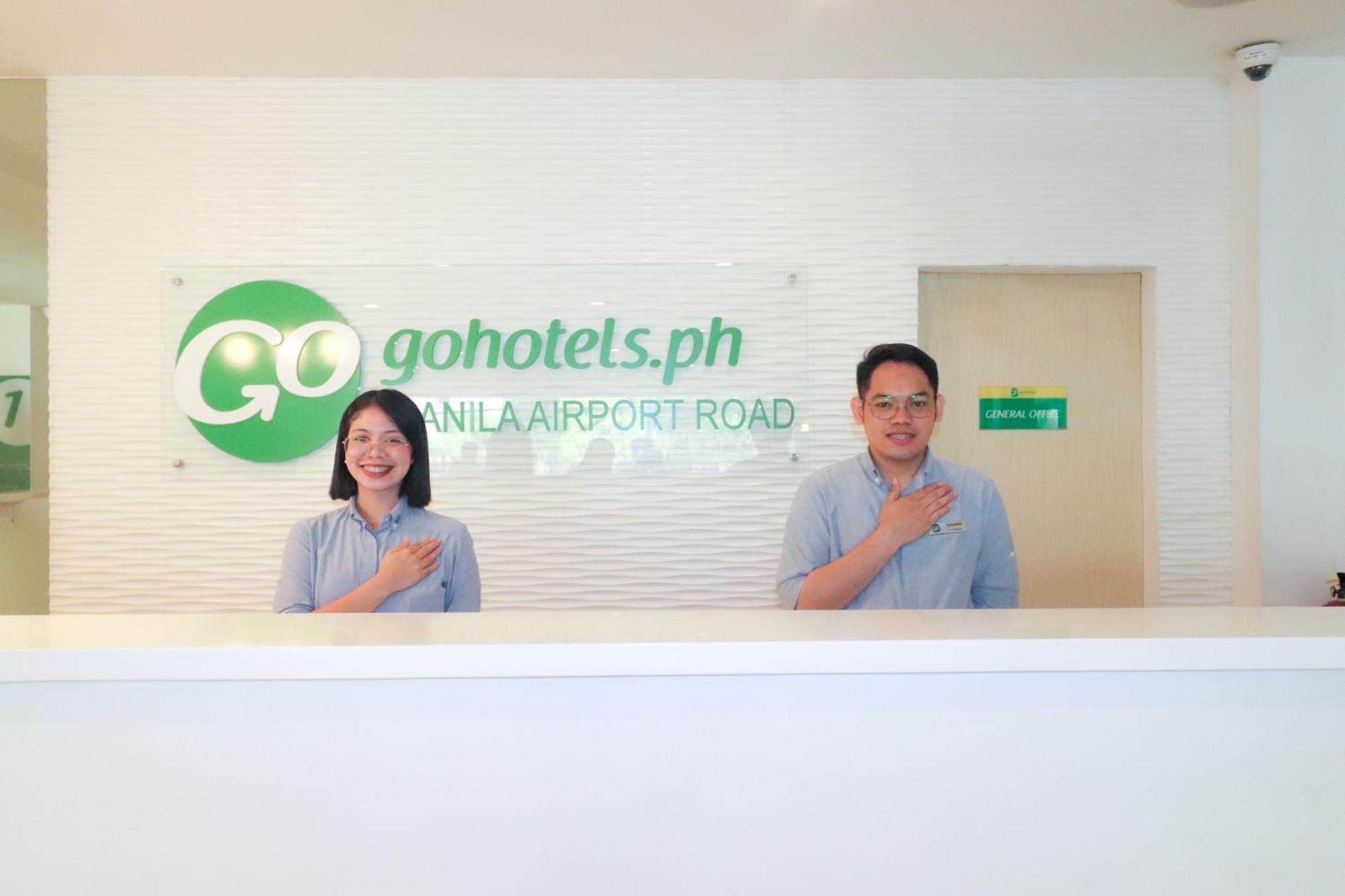 Go Hotels Manila Airport Road Paranaque City Buitenkant foto